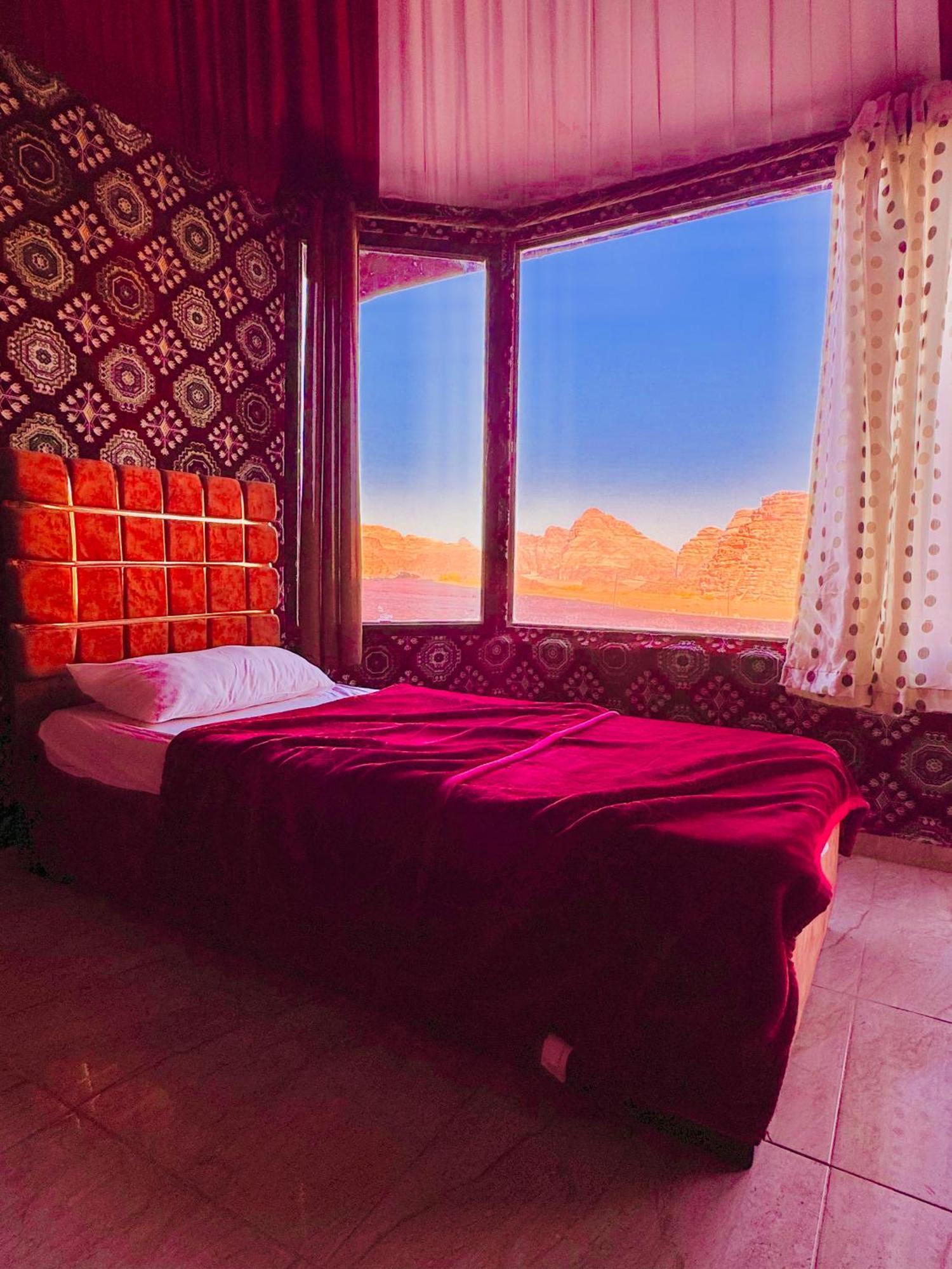 Wadi Rum Bubble Camp & Tour Dış mekan fotoğraf
