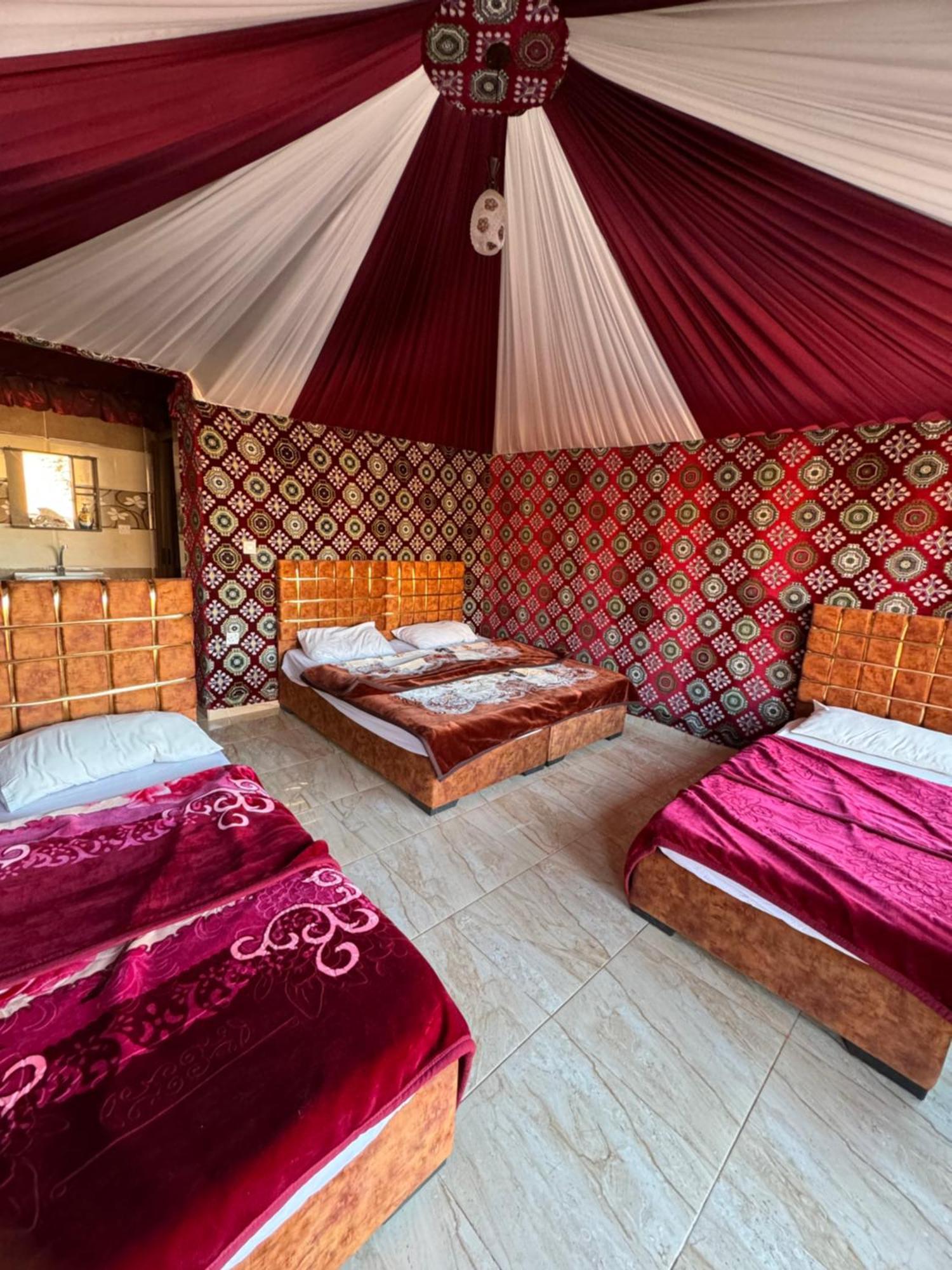 Wadi Rum Bubble Camp & Tour Dış mekan fotoğraf