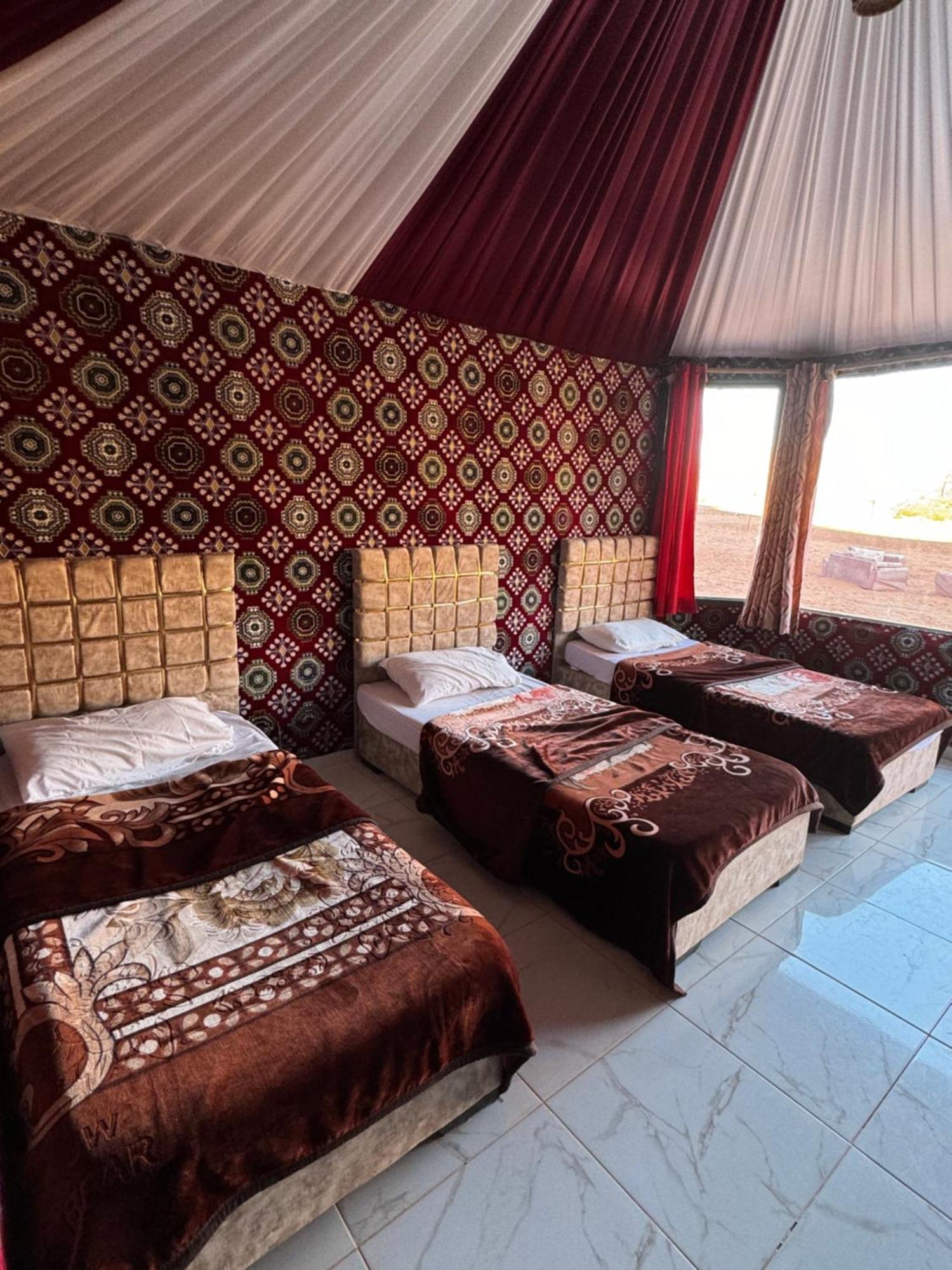 Wadi Rum Bubble Camp & Tour Dış mekan fotoğraf