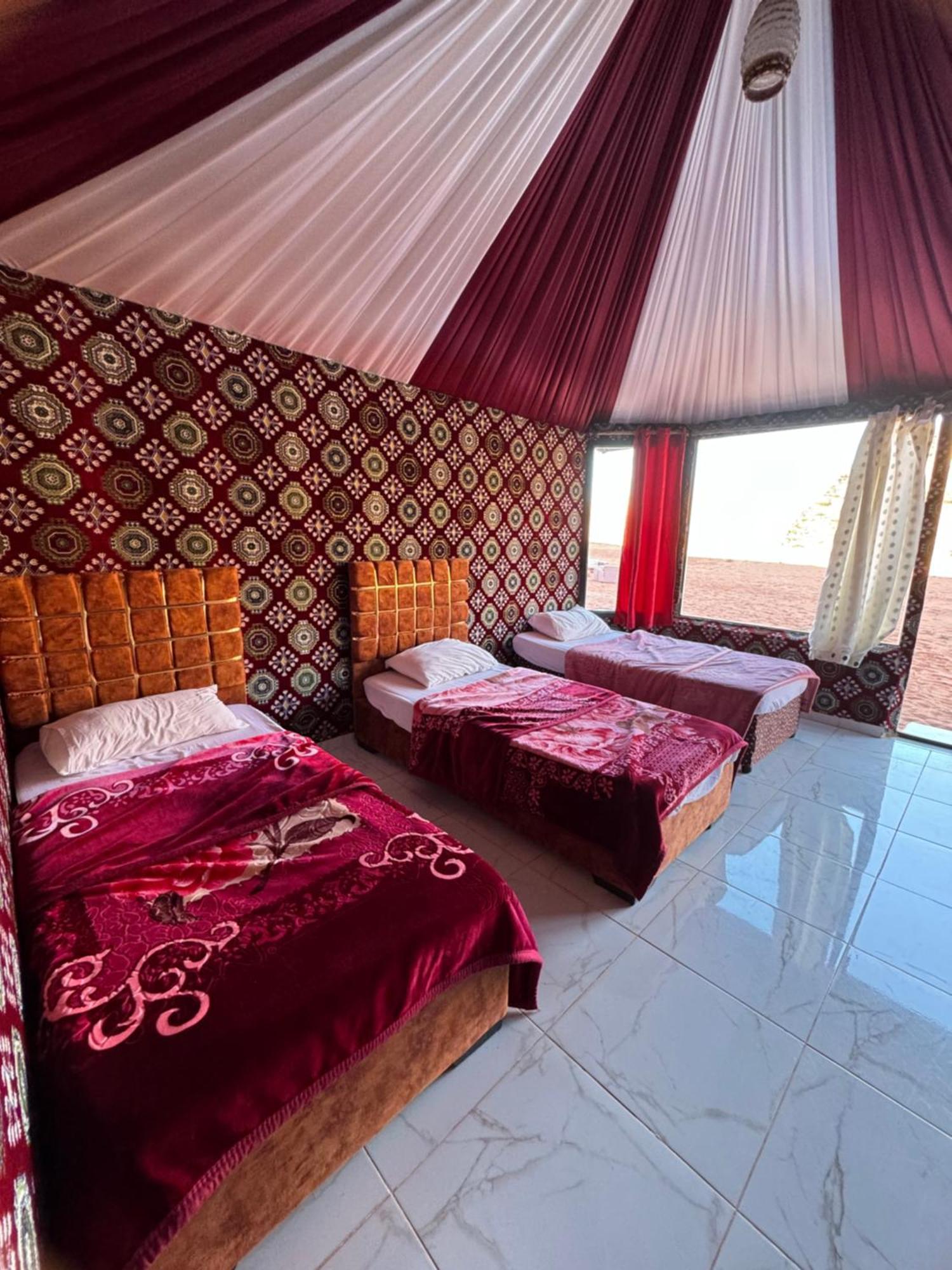 Wadi Rum Bubble Camp & Tour Dış mekan fotoğraf
