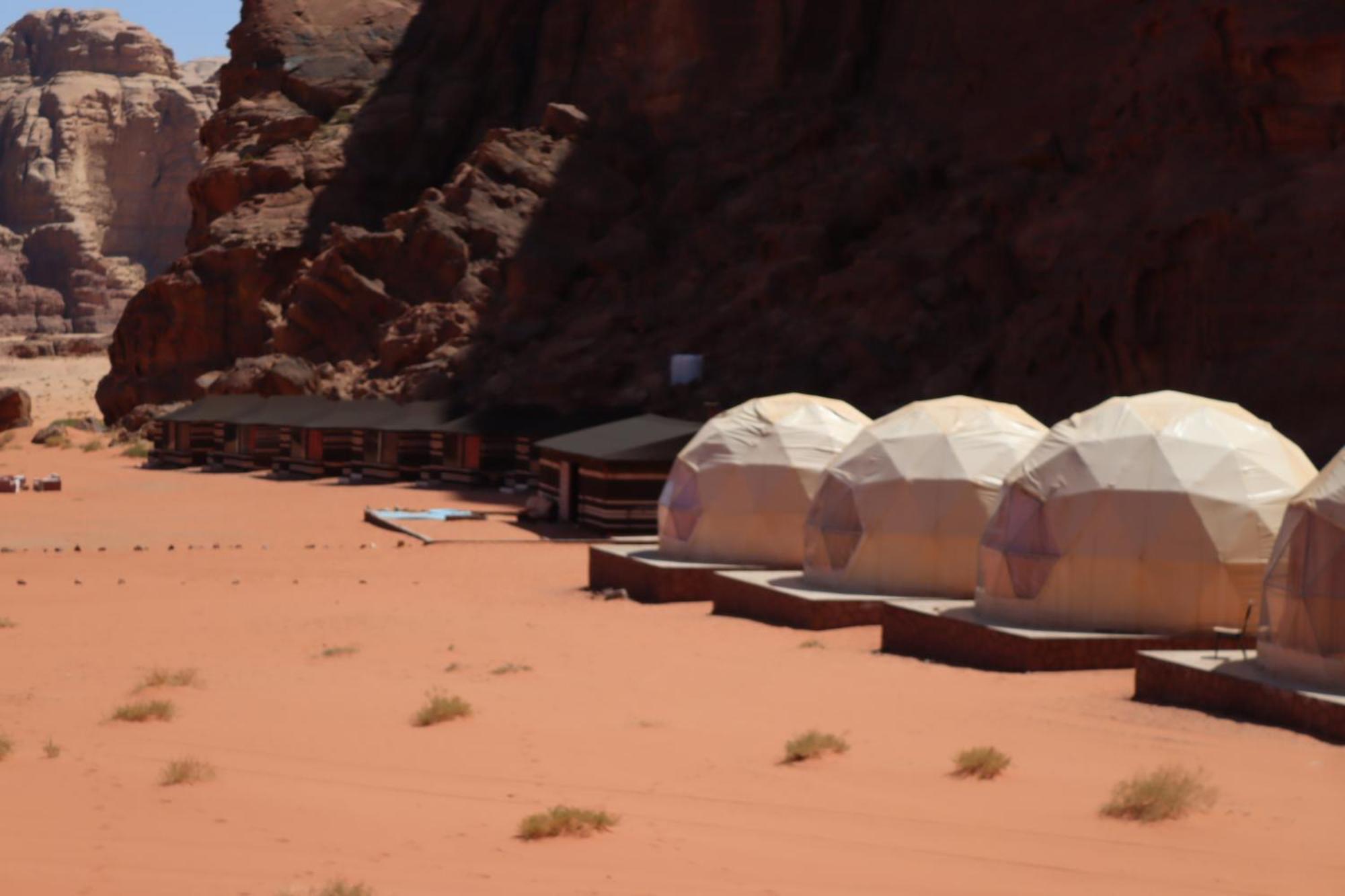 Wadi Rum Bubble Camp & Tour Dış mekan fotoğraf