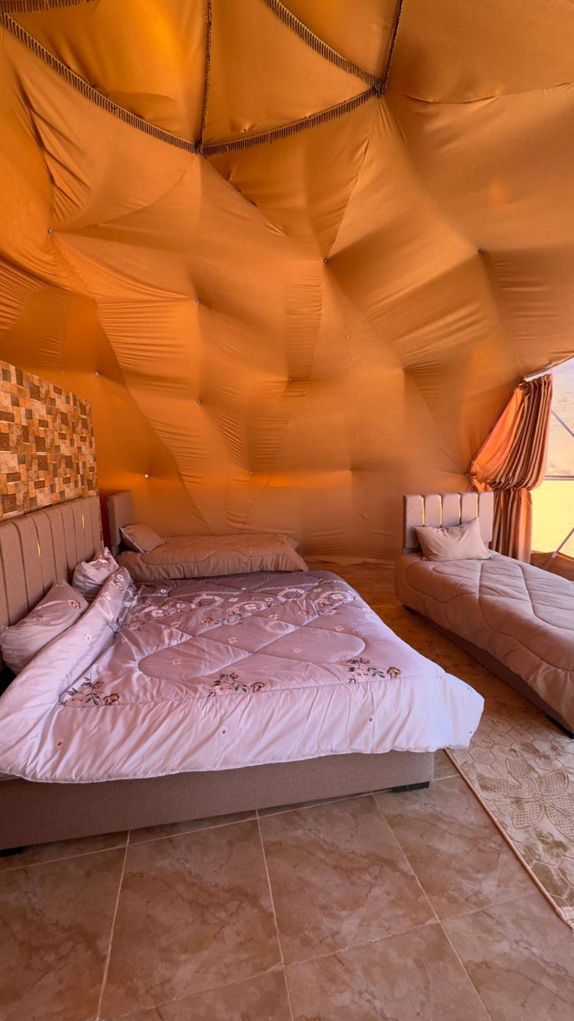 Wadi Rum Bubble Camp & Tour Dış mekan fotoğraf