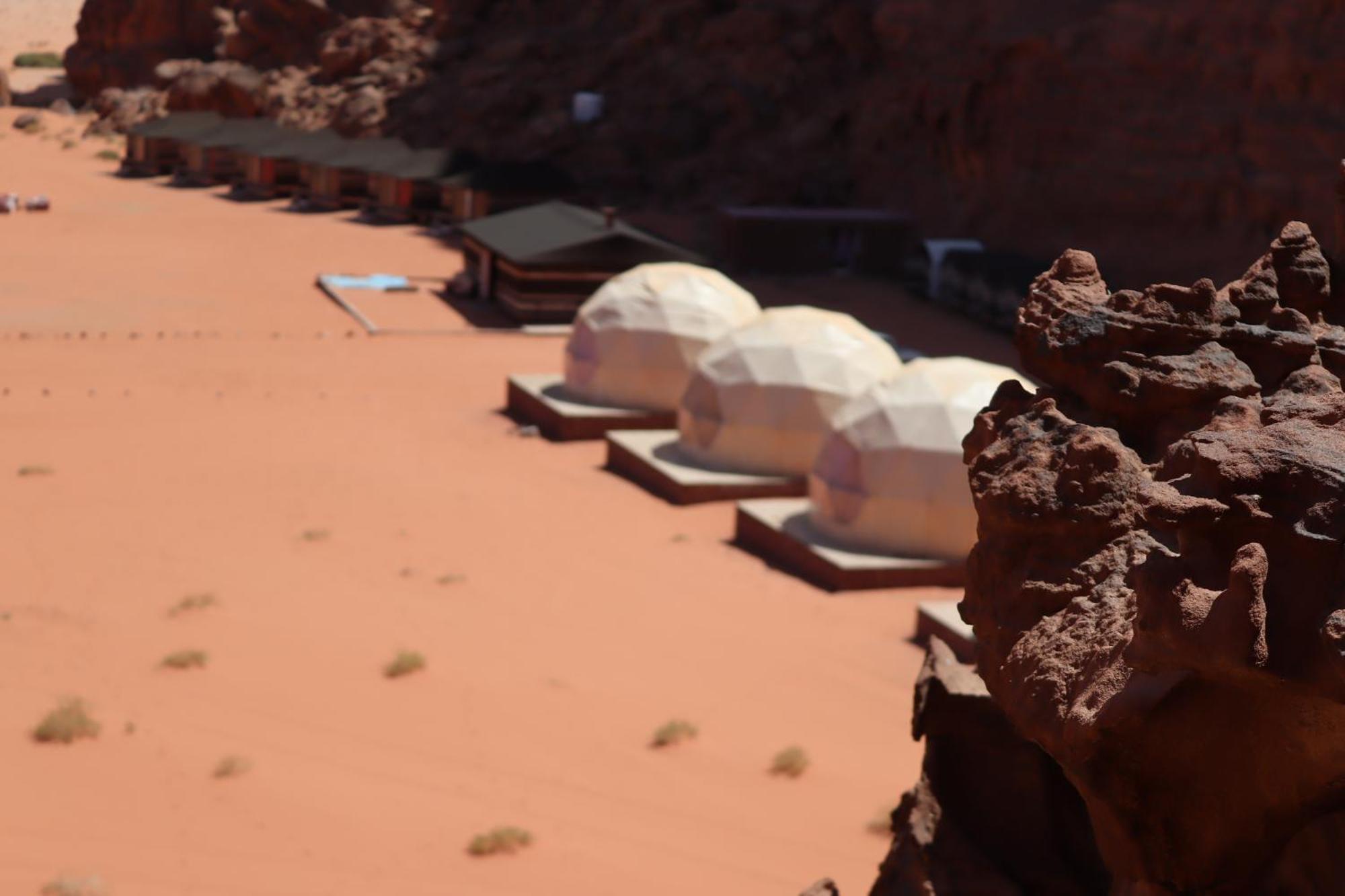 Wadi Rum Bubble Camp & Tour Dış mekan fotoğraf