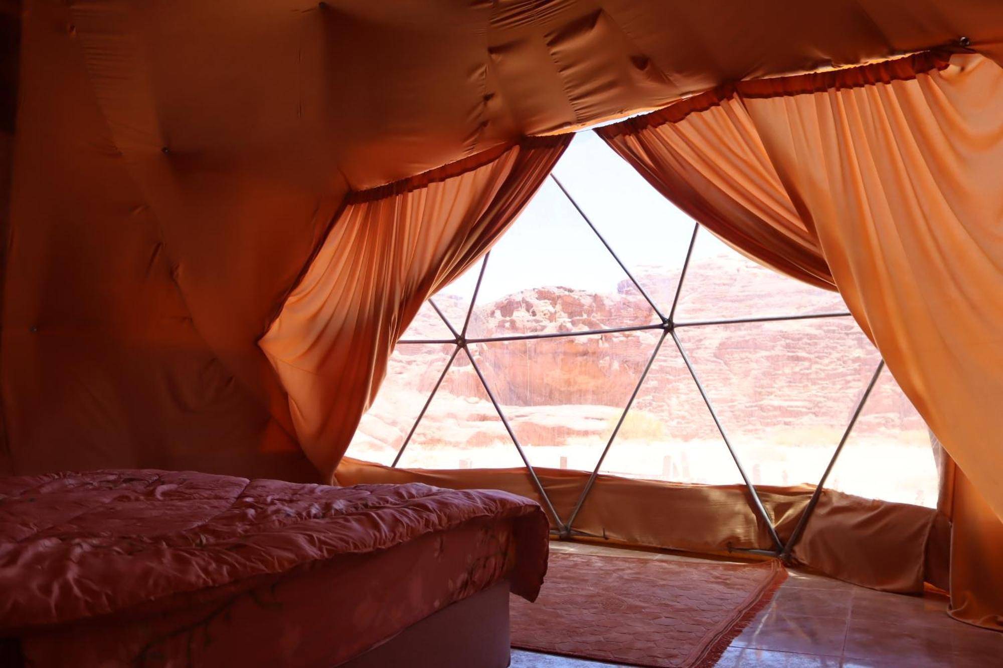 Wadi Rum Bubble Camp & Tour Dış mekan fotoğraf