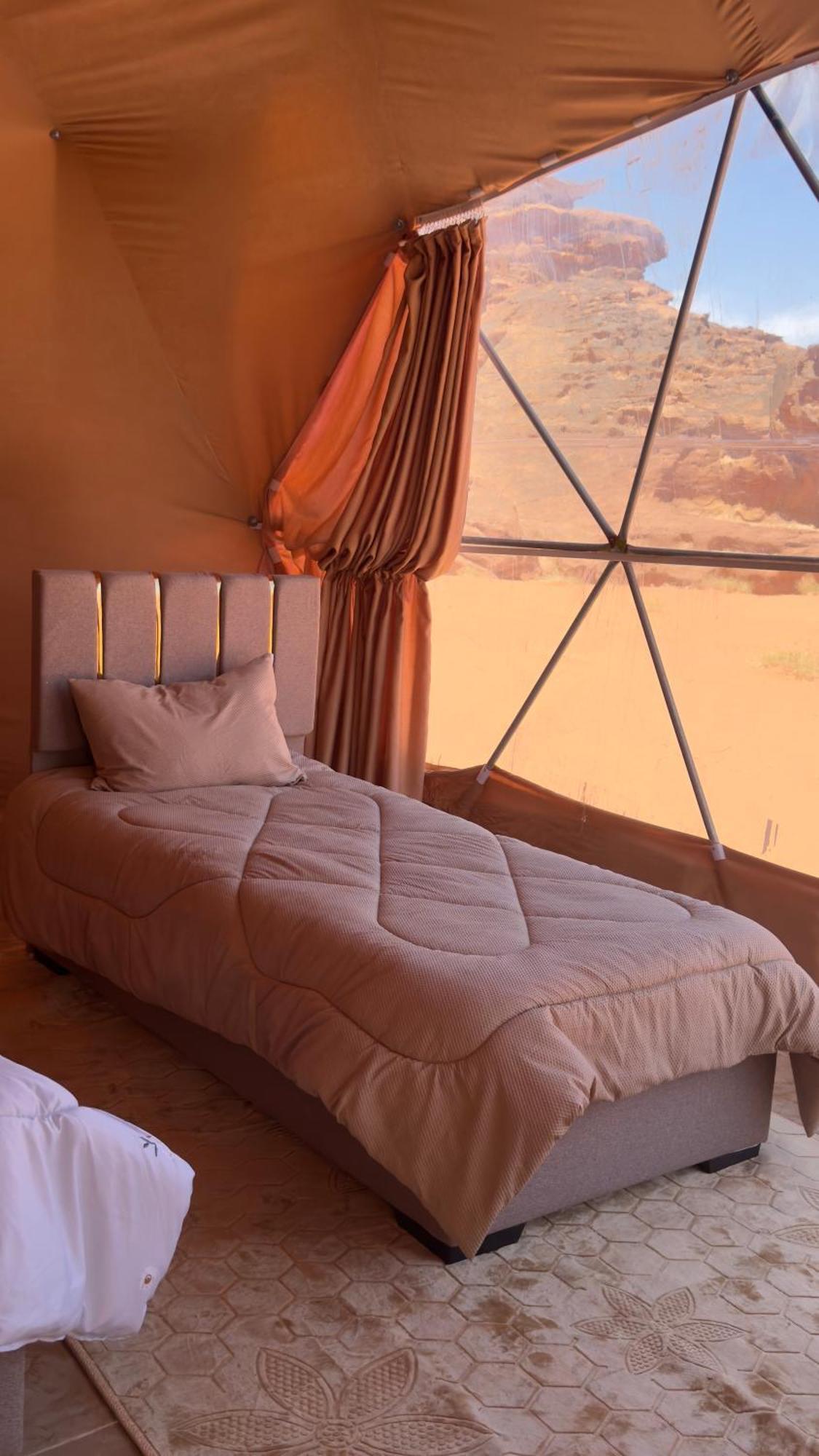 Wadi Rum Bubble Camp & Tour Dış mekan fotoğraf