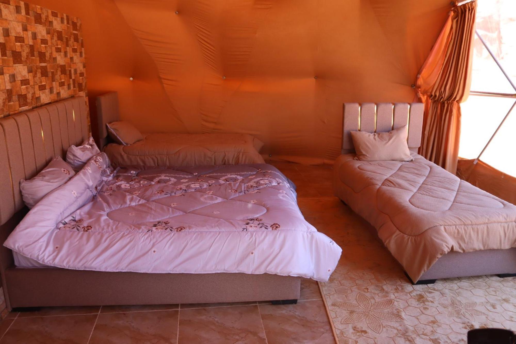 Wadi Rum Bubble Camp & Tour Dış mekan fotoğraf